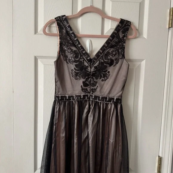 RARE Vintage Badgley Mischka Black and Ballet Pink Gown -  threedaughtersproperties.com